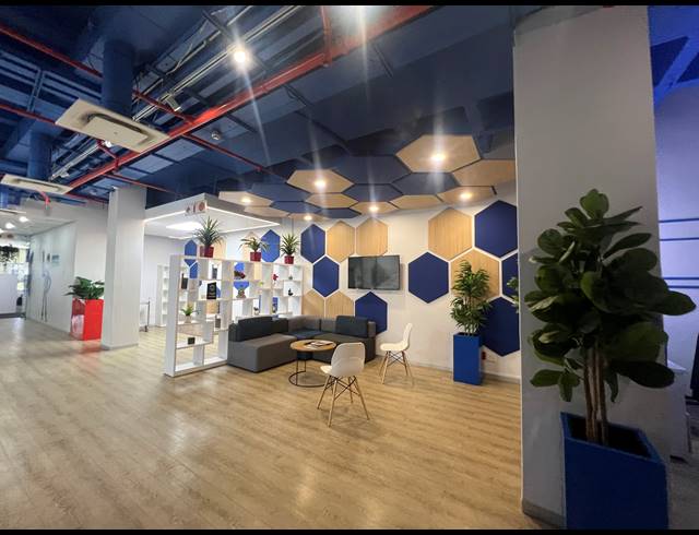 1,093M² OFFICE TO LET IN ROSEBANK